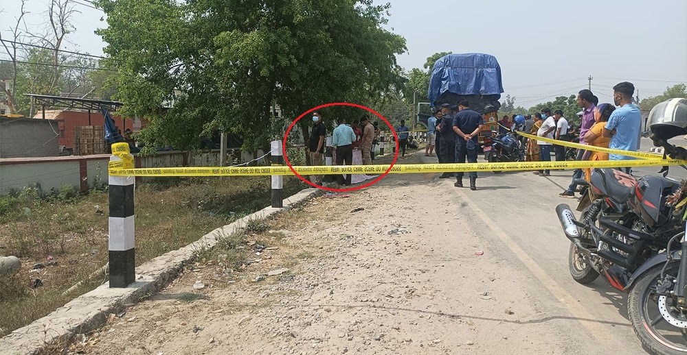 कैलालीके धनगढीमे एक पुरुष मरल पेला परल बा